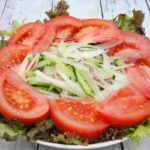 【3分クッキング】サニーレタス、きゅうり、トマトのサラダの作り方を紹介!近藤幸子さんのレシピ